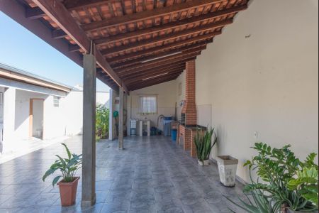 Casa à venda com 158m², 3 quartos e 3 vagasChurrasqueira