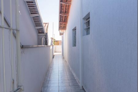 Casa à venda com 158m², 3 quartos e 3 vagasCasa 2- Corredor