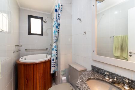 Apartamento à venda com 140m², 3 quartos e 3 vagas Apartamento à venda com 140m², 3 quartos e 3 vagasBanheiro 2