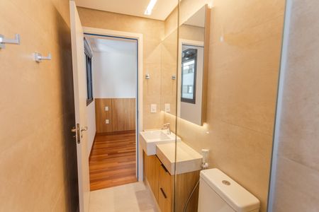 Apartamento para alugar com 72m², 2 quartos e 2 vagas Apartamento para alugar com 72m², 2 quartos e 2 vagasBanheiro da Suíte 1
