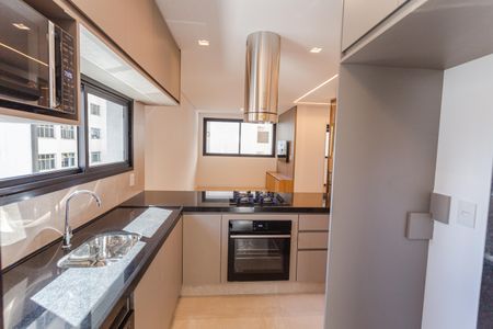Apartamento para alugar com 72m², 2 quartos e 2 vagas Apartamento para alugar com 72m², 2 quartos e 2 vagasCozinha