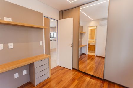 Apartamento para alugar com 72m², 2 quartos e 2 vagas Apartamento para alugar com 72m², 2 quartos e 2 vagasSuíte 2
