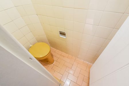 Casa à venda com 80m², 2 quartos e sem vaga Casa à venda com 80m², 2 quartos e sem vagaBanheiro de serviço