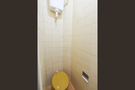 Casa à venda com 80m², 2 quartos e sem vaga Casa à venda com 80m², 2 quartos e sem vagaBanheiro de serviço