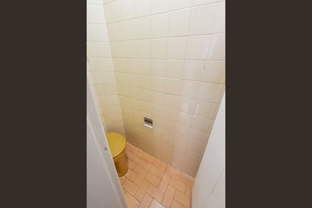 Casa à venda com 80m², 2 quartos e sem vaga Casa à venda com 80m², 2 quartos e sem vagaBanheiro de serviço