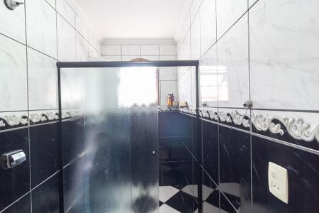 Casa à venda com 120m², 3 quartos e 2 vagas Casa à venda com 120m², 3 quartos e 2 vagasBanheiro Suíte