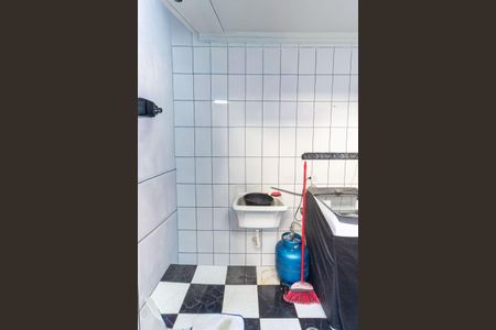 Casa à venda com 120m², 3 quartos e 2 vagas Casa à venda com 120m², 3 quartos e 2 vagasÁrea de Serviço