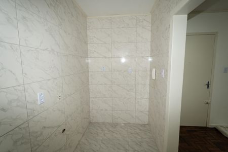 Cozinha de apartamento à venda com 1 quarto, 33m² em Vila Ipiranga, Porto Alegre