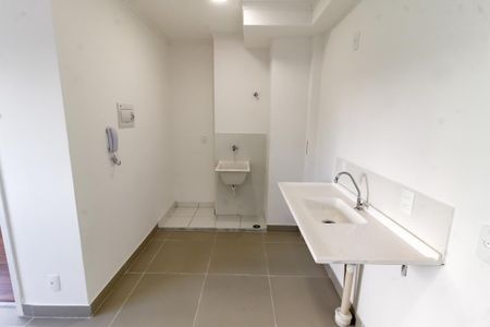 Apartamento para alugar com 33m², 2 quartos e sem vaga Apartamento para alugar com 33m², 2 quartos e sem vagaCozinha e Área de Serviço