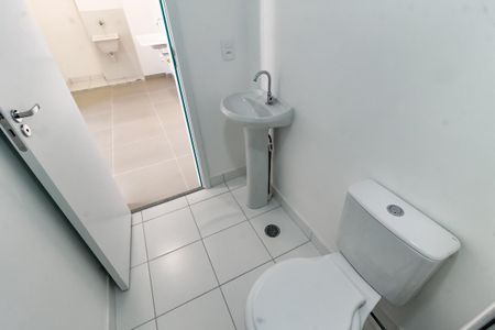 Apartamento para alugar com 33m², 2 quartos e sem vaga Apartamento para alugar com 33m², 2 quartos e sem vagaBanheiro