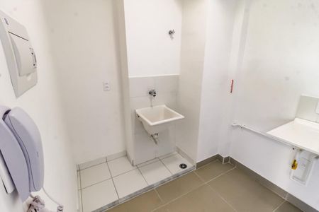 Apartamento para alugar com 33m², 2 quartos e sem vaga Apartamento para alugar com 33m², 2 quartos e sem vagaÁrea de Serviço