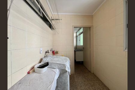 Apartamento para alugar com 200m², 3 quartos e 1 vagaÁrea de Serviço