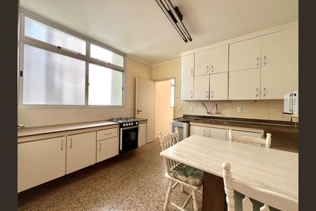 Apartamento para alugar com 200m², 3 quartos e 1 vagaCozinha