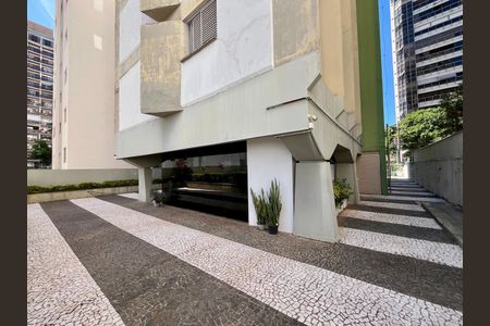 Apartamento para alugar com 200m², 3 quartos e 1 vagaÁrea comum 