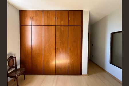 Apartamento para alugar com 200m², 3 quartos e 1 vagaSuíte