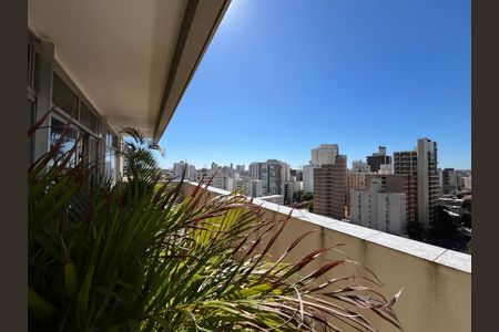Apartamento para alugar com 200m², 3 quartos e 1 vagaVista da Sacada