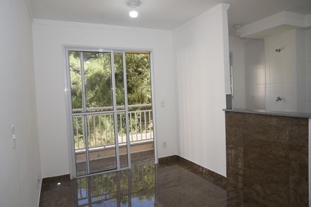 Sala de apartamento para alugar com 2 quartos, 47m² em Casa Branca, Embu das Artes