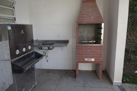 Apartamento para alugar com 47m², 2 quartos e sem vagaÁrea comum - Churrasqueira