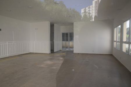 Apartamento para alugar com 47m², 2 quartos e sem vagaÁrea comum - Salão de festas
