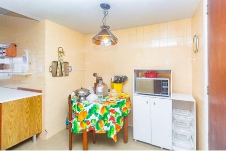 Apartamento para alugar com 107m², 3 quartos e 1 vaga Apartamento para alugar com 107m², 3 quartos e 1 vagaCozinha