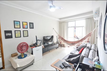 Apartamento à venda com 51m², 1 quarto e 1 vaga Apartamento à venda com 51m², 1 quarto e 1 vagaSala