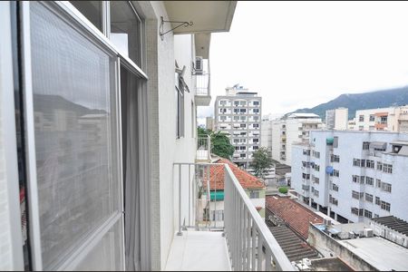Apartamento à venda com 51m², 1 quarto e 1 vaga Apartamento à venda com 51m², 1 quarto e 1 vagaSala