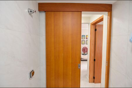 Apartamento à venda com 51m², 1 quarto e 1 vaga Apartamento à venda com 51m², 1 quarto e 1 vagaBanheiro