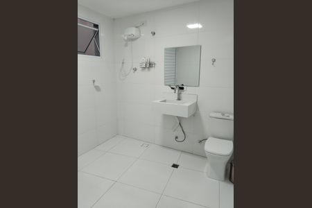 Casa à venda com 170m², 3 quartos e 1 vaga Casa à venda com 170m², 3 quartos e 1 vagaBanheiro