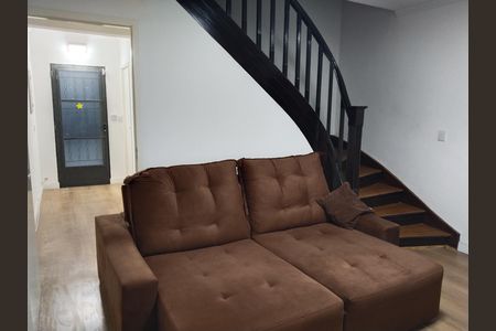 Casa à venda com 170m², 3 quartos e 1 vaga Casa à venda com 170m², 3 quartos e 1 vagaSala