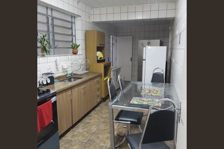 Casa à venda com 170m², 3 quartos e 1 vaga Casa à venda com 170m², 3 quartos e 1 vagaCozinha