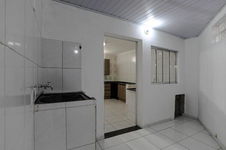 Casa para alugar com 110m², 2 quartos e 1 vagaÁrea de Serviço
