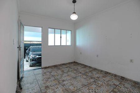 Casa para alugar com 110m², 2 quartos e 1 vagaSala