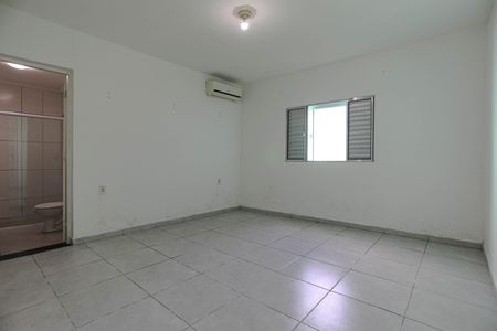 Casa para alugar com 110m², 2 quartos e 1 vagaQuarto 1 - Suíte