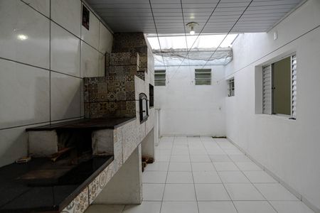 Casa para alugar com 110m², 2 quartos e 1 vagaÁrea de Serviço