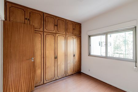 Apartamento à venda com 96m², 3 quartos e 2 vagas Apartamento à venda com 96m², 3 quartos e 2 vagasQuarto 02