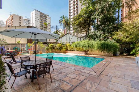 Apartamento à venda com 96m², 3 quartos e 2 vagas Apartamento à venda com 96m², 3 quartos e 2 vagasÁrea comum - Piscina