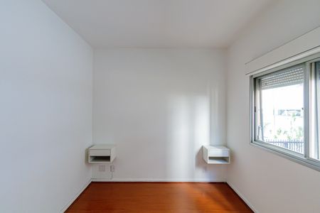 Apartamento à venda com 96m², 3 quartos e 2 vagas Apartamento à venda com 96m², 3 quartos e 2 vagasSuite