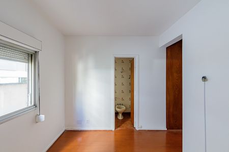 Apartamento à venda com 96m², 3 quartos e 2 vagas Apartamento à venda com 96m², 3 quartos e 2 vagasSuite