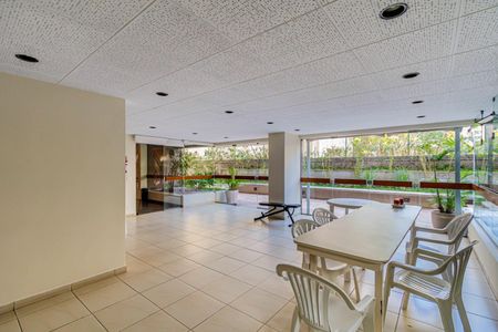 Apartamento à venda com 96m², 3 quartos e 2 vagas Apartamento à venda com 96m², 3 quartos e 2 vagasÁrea comum - Salão de festas