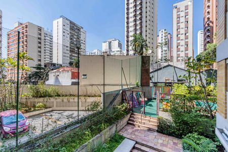 Apartamento à venda com 96m², 3 quartos e 2 vagas Apartamento à venda com 96m², 3 quartos e 2 vagasVaranda