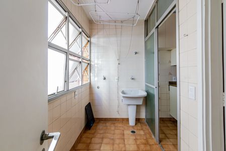 Apartamento à venda com 96m², 3 quartos e 2 vagas Apartamento à venda com 96m², 3 quartos e 2 vagasLavanderia