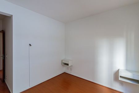 Apartamento à venda com 96m², 3 quartos e 2 vagas Apartamento à venda com 96m², 3 quartos e 2 vagasSuite
