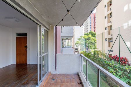 Apartamento à venda com 96m², 3 quartos e 2 vagas Apartamento à venda com 96m², 3 quartos e 2 vagasVaranda