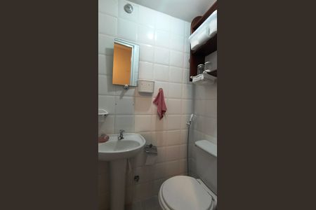 Apartamento à venda com 145m², 4 quartos e 2 vagas Apartamento à venda com 145m², 4 quartos e 2 vagasLavabo da Suíte 3