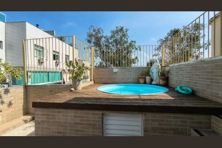 Apartamento à venda com 145m², 4 quartos e 2 vagas Apartamento à venda com 145m², 4 quartos e 2 vagasCobertura