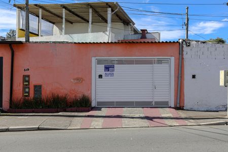 Casa para alugar com 100m², 2 quartos e 1 vagaFachada