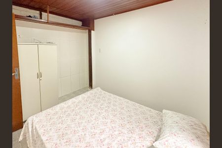 Casa para alugar com 70m², 2 quartos e 2 vagasQuarto 2