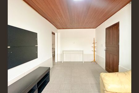 Sala de TV de casa para alugar com 2 quartos, 70m² em Ingleses do Rio Vermelho, Florianópolis