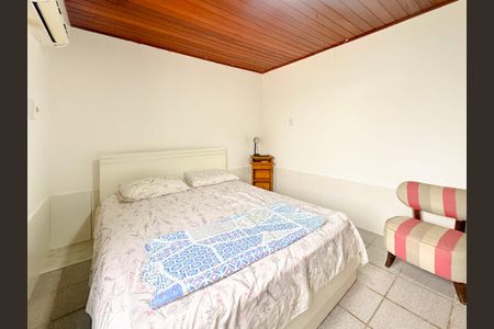 Casa para alugar com 70m², 2 quartos e 2 vagasQuarto 1