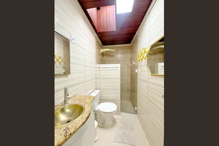 Casa para alugar com 70m², 2 quartos e 2 vagasBanheiro